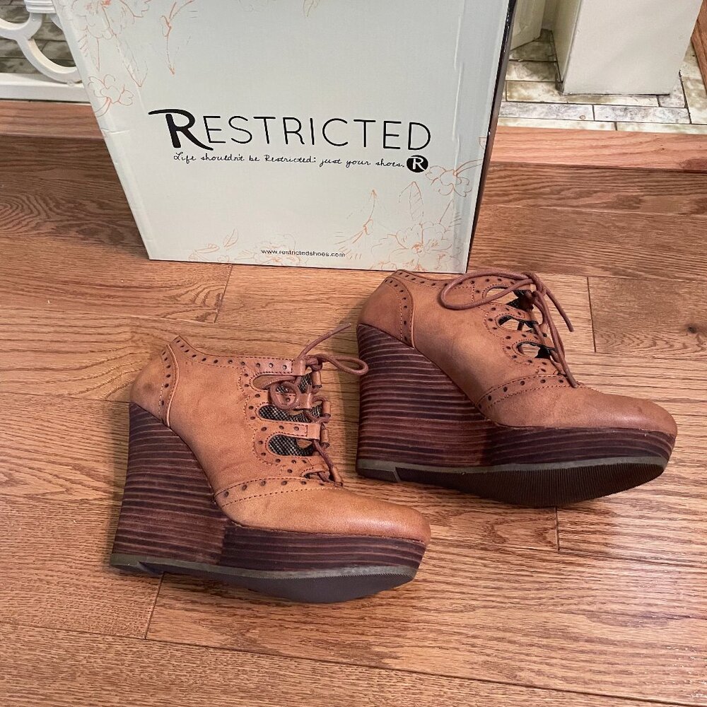 Lace Up Wedge Restricted Shoes Brand New size 7